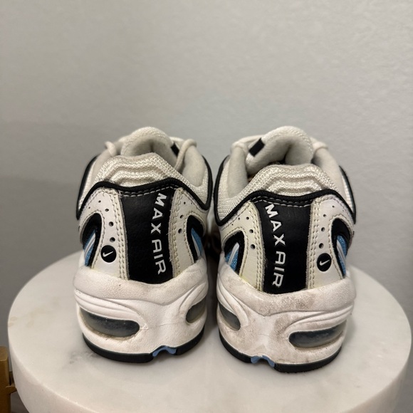 Nike Air Max Tailwind 4 Women’s Sneakers – Size 6.5 (White) - Picture 5 of 5